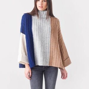 ELEVEN SIX Talia Color Block Poncho Medium/ Large